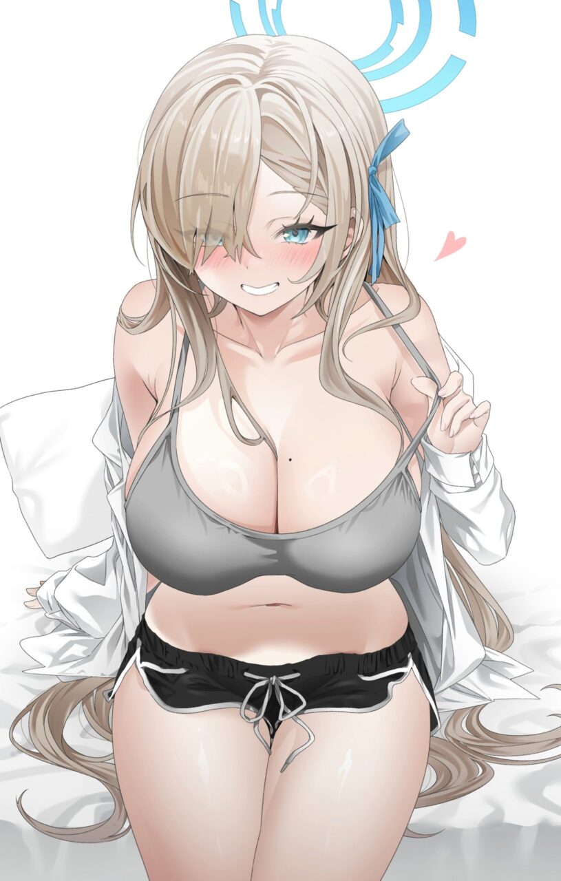 太もものエッチな魅力が分かるエロ画像