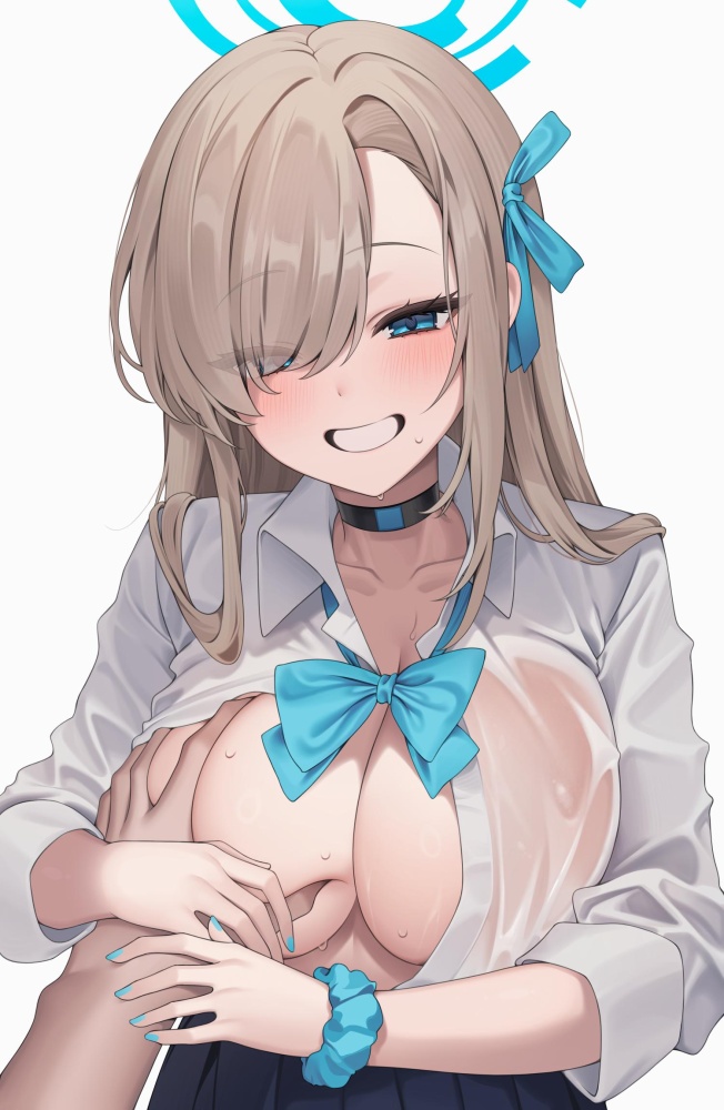 乳揉みの二次元エロ画像。
