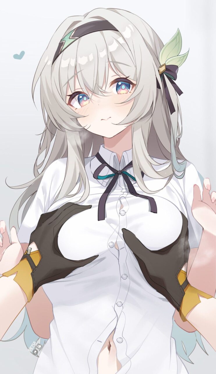 おっぱいの二次エロ画像を愛でる。