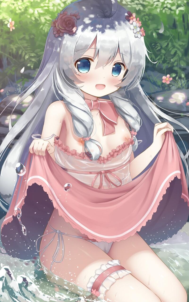 貧乳のエロ画像を集めてみた