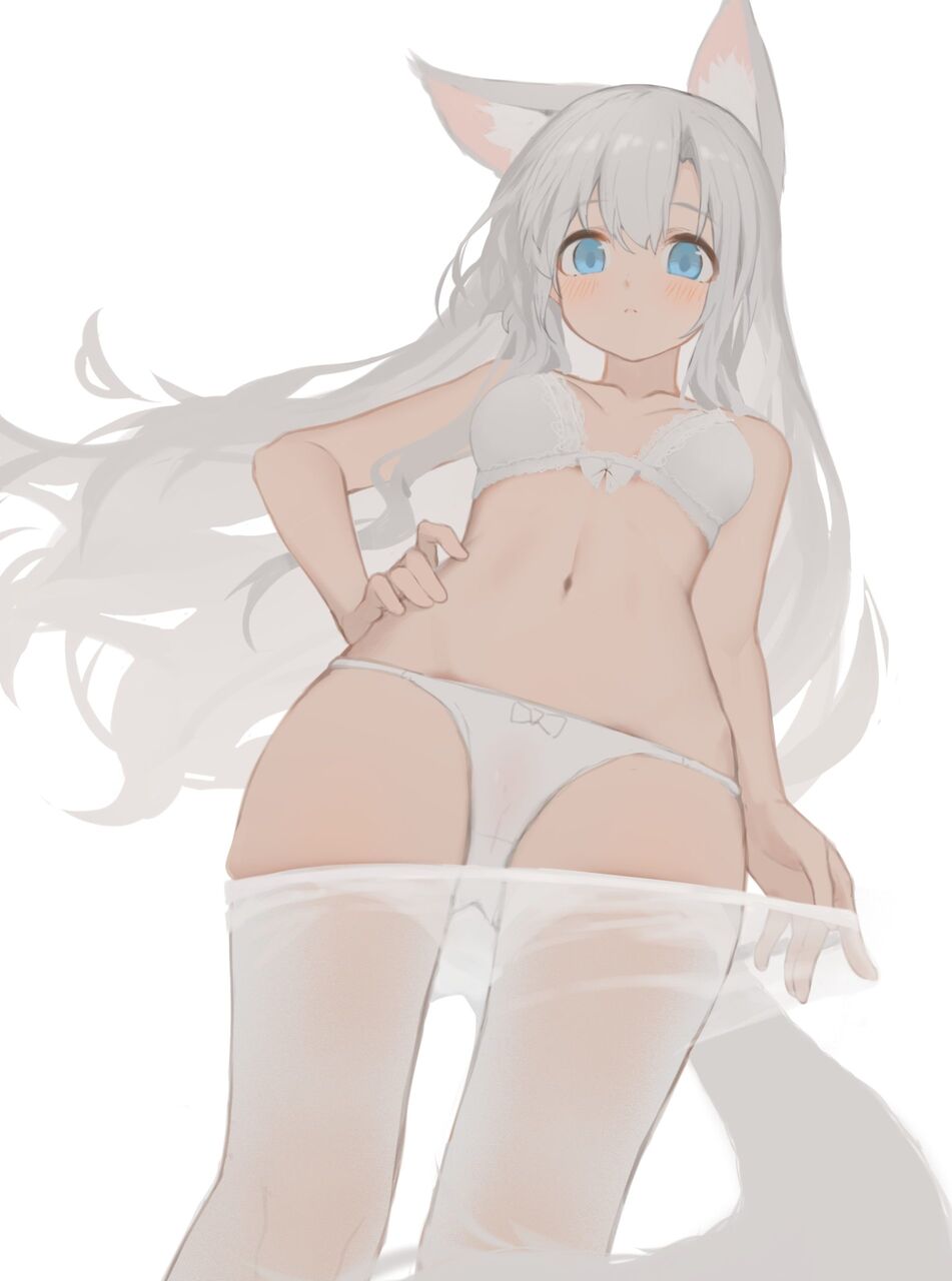 ローアングルの二次エロ画像を愛でる。