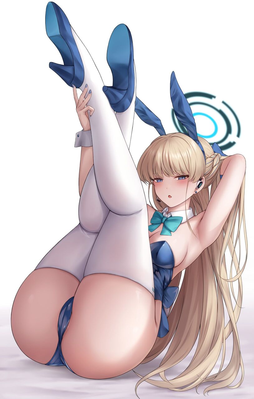 俺のとっておきのまんぐり返しの画像フォルダを見せる