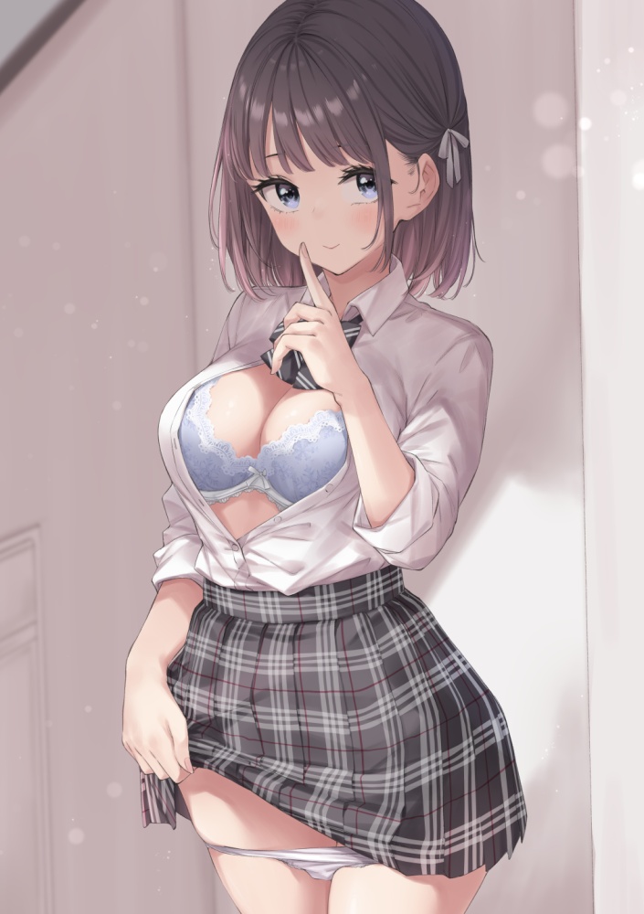 脱ぎかけのエロ画像詰め合わせ