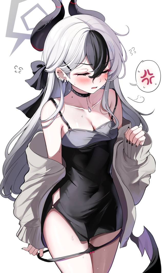 脱ぎかけのエロ画像が見たい人集まれ！