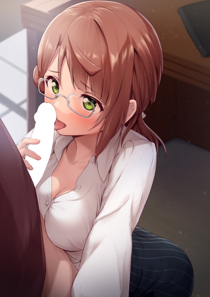 眼鏡のエロ画像フォルダを解放していく