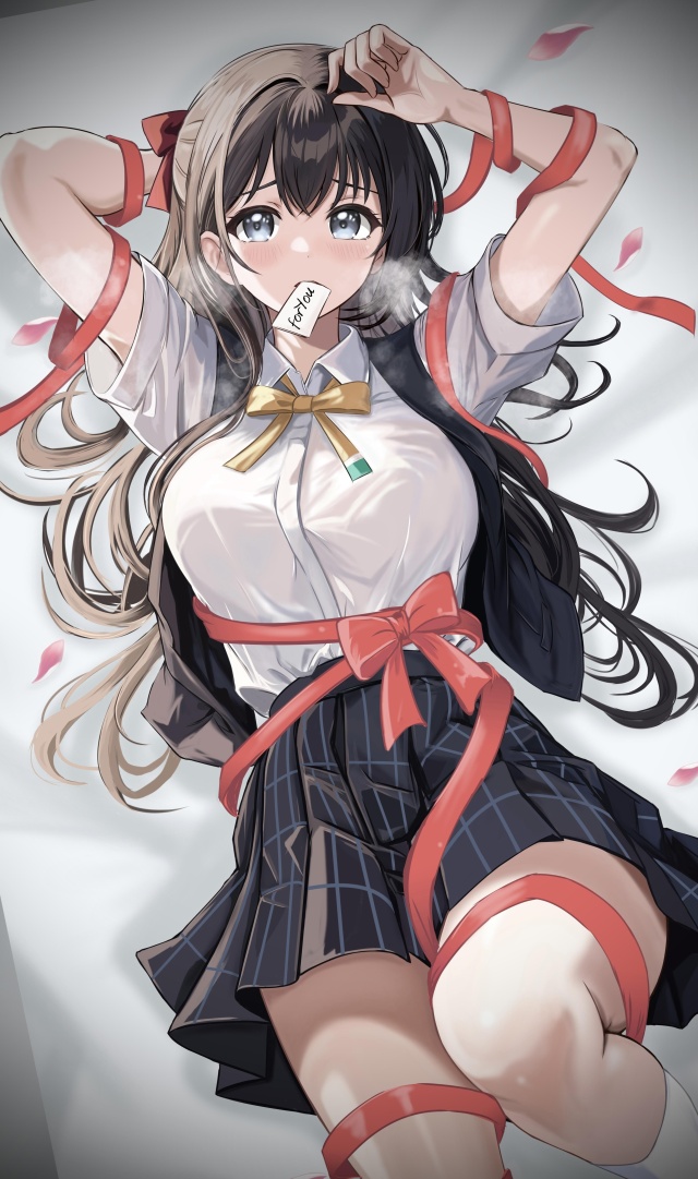 制服のエッチな画像見たいよね？