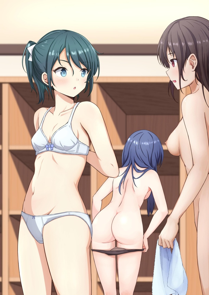 脱ぎかけのえっちなやつ