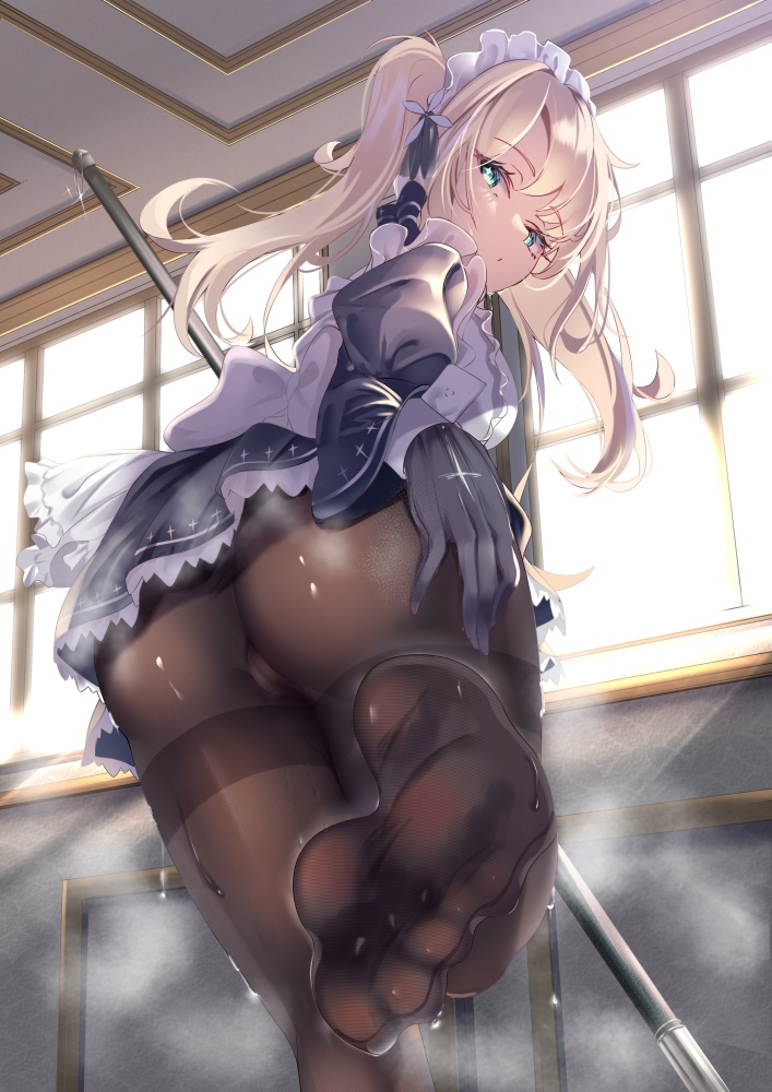 メイドの二次元エロ画像。